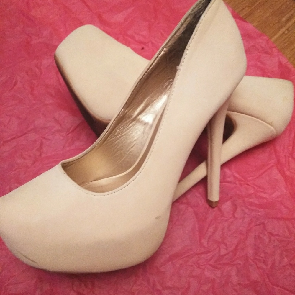 Charlotte Russe Beauty platform heels